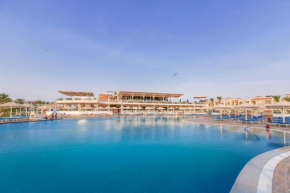 Pickalbatros Dana Beach Resort - Aqua Park